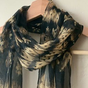 Vintage Ellen Tracy Scarf